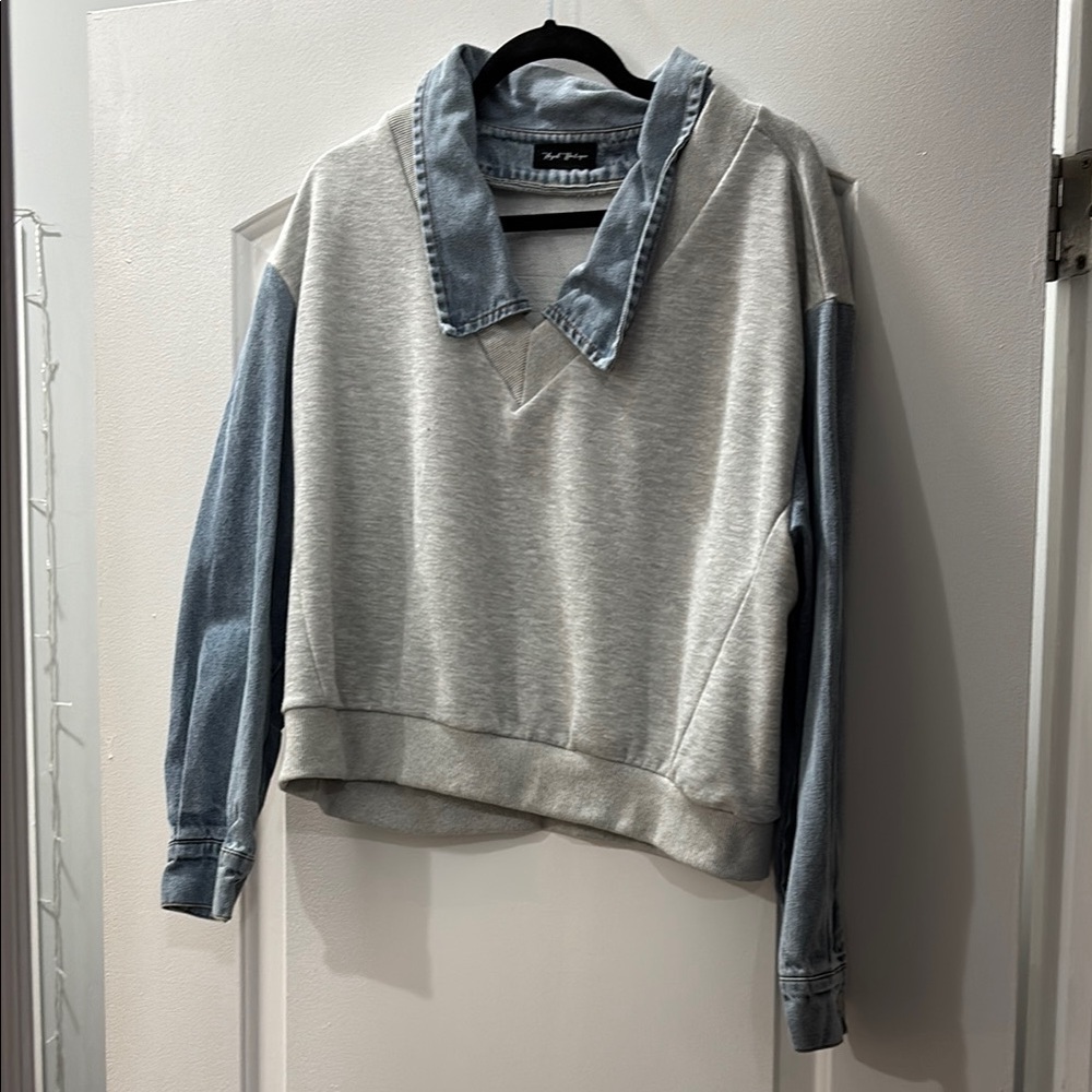 Gray and Blue Collared Sweatshirt